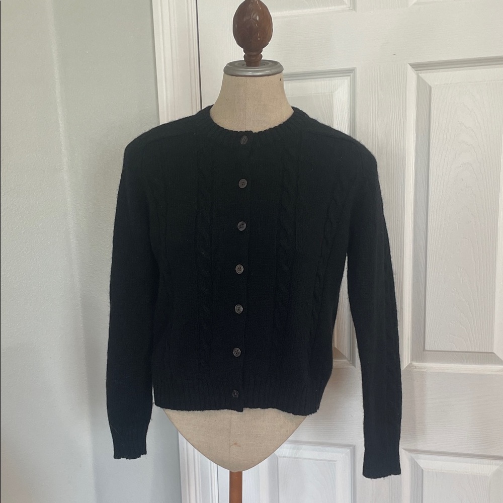 Gap 100% wool Classic Black Cable Knit cardigan Sweater women’s size S